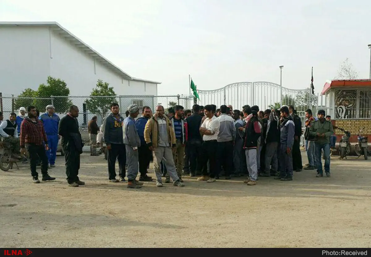 برخی شرکت‌ها از مرداد حقوق نداده‌اند/کارفرمای مادر پاسخگو باشد