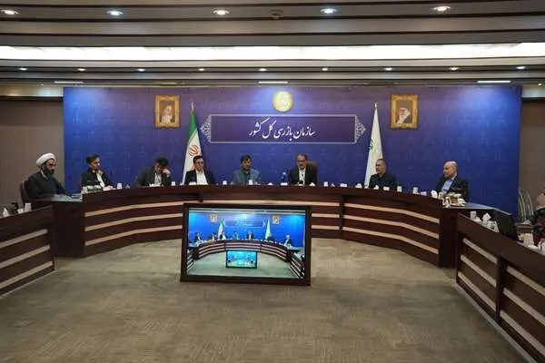 وزارتخانه‌های صمت و جهاد کشاورزی مسئولیت «نظارت بر بازار» را با جدیت بیشتری بپذیرند
