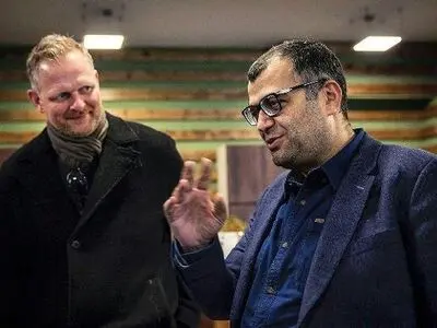 اوسترمایر به تماشای «کشتن کفتر چاهی» نشست