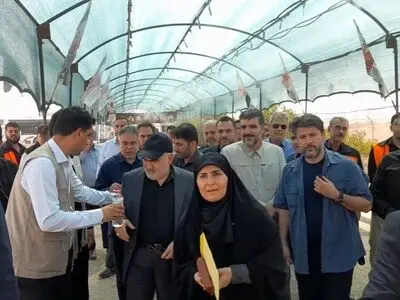 بازدید وزیر راه و شهرسازی از پایانه مرزی چذابه