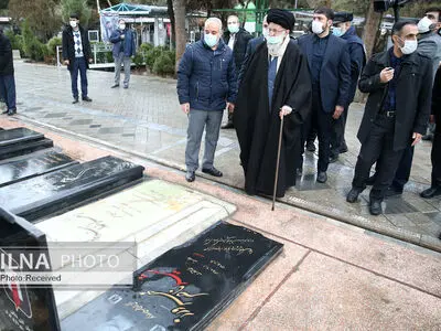 حضور رهبر انقلاب در مرقد مطهر امام راحل و گلزار شهدای بهشت زهرا
