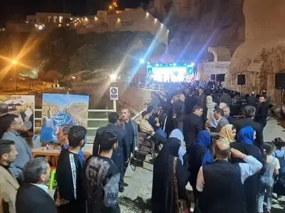 هجدهمین دوره جشنواره هنر‌های تجسمی فجر در شوشتر آغاز شد