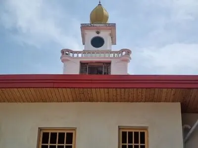 پایان عملیات مرمت عمارت بلدیه رشت؛ حصار کارگاه همچنان پابرجاست