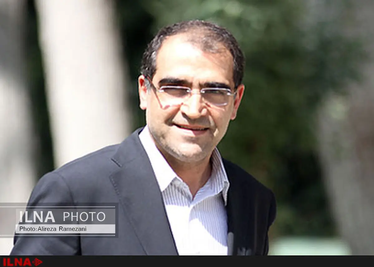 وزیر بهداشت وارد قم شد