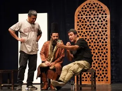 شمع شب چراغ نمایش «ناگهان پیت حلبی» روشن شد 