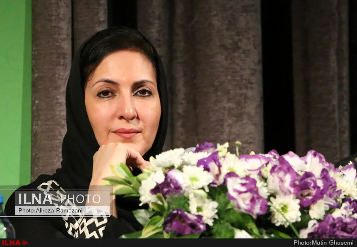 عضو هیچ طیف و باندی نیستم