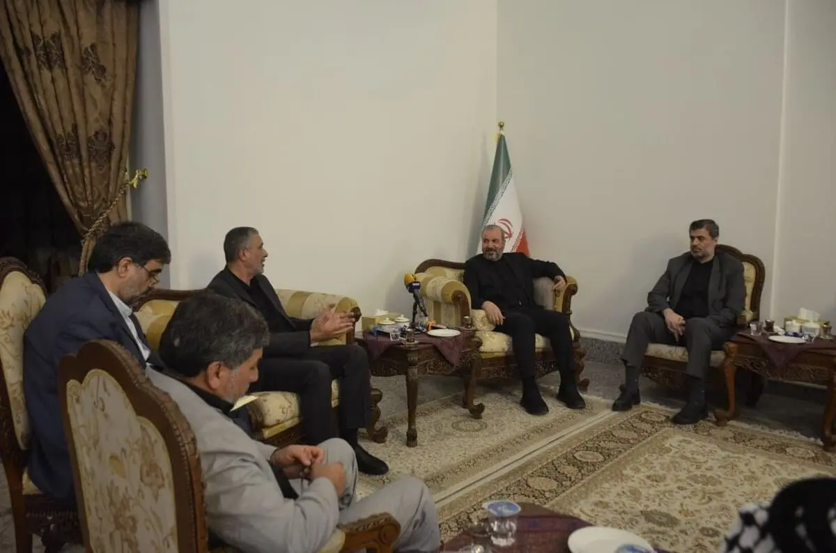 حضور دبیر کل حرکت جهاد و البنا بهمراه هیئتی در چهلمین روز شهادت رهبر انقلاب در محل نمایندگی 