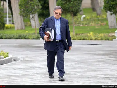 Negotiations underway for connecting "Shetab" banking system to Mastercard; Seif tells ILNA 