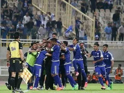 بازیکن سابق پرسپولیس آبی‌پوش شد (عکس)