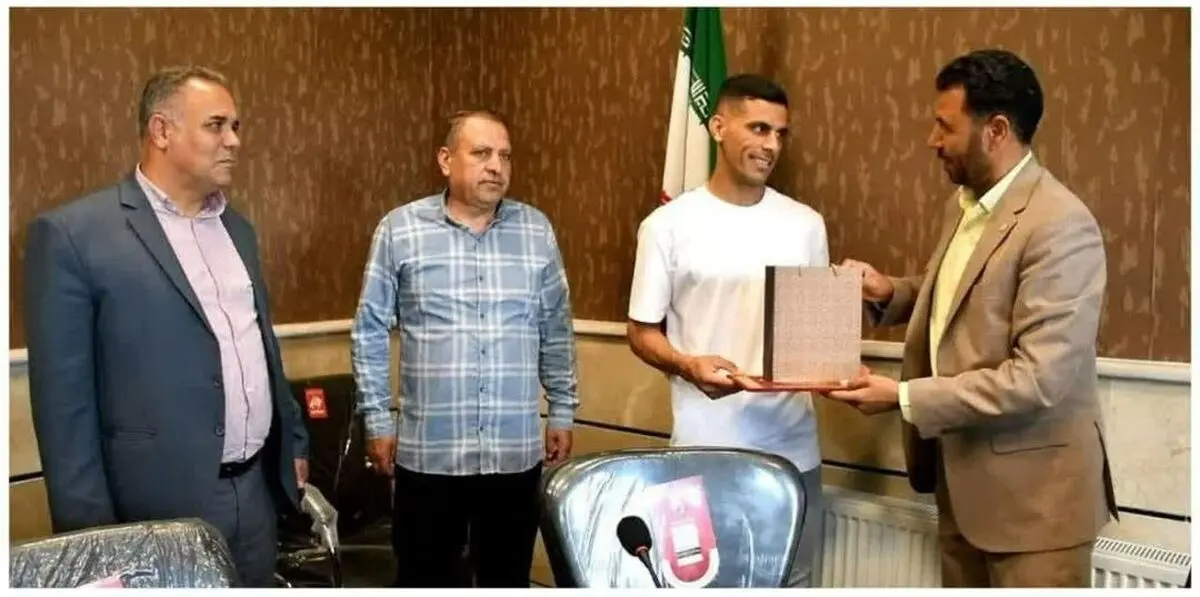 مدافع پرسپولیس و آزادی 9 زندانی در نیشابور

