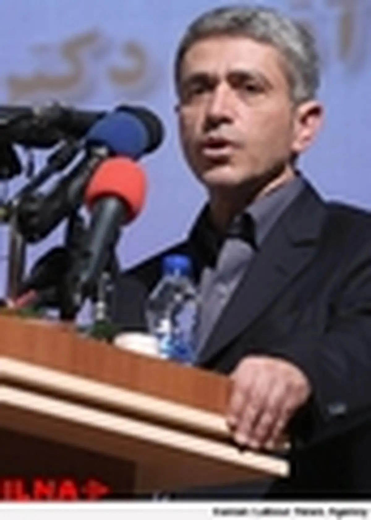 سهم دولت در اقتصاد کشور ۹۰ درصد است / تغییر الگوی استفاده از درآمدهای نفتی در دولت