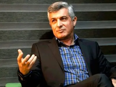 هیچ ملتی با کمک خارجی نجات پیدا نکرده است/ مردم تاریخ را دوباره بخوانند