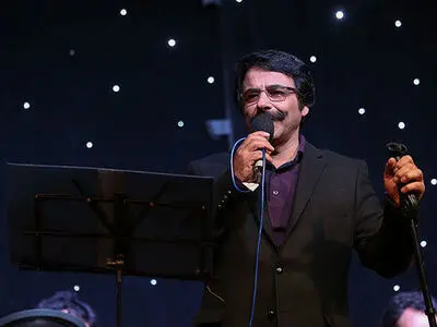 همراهی علیرضا افتخاری با ارکستر ملی