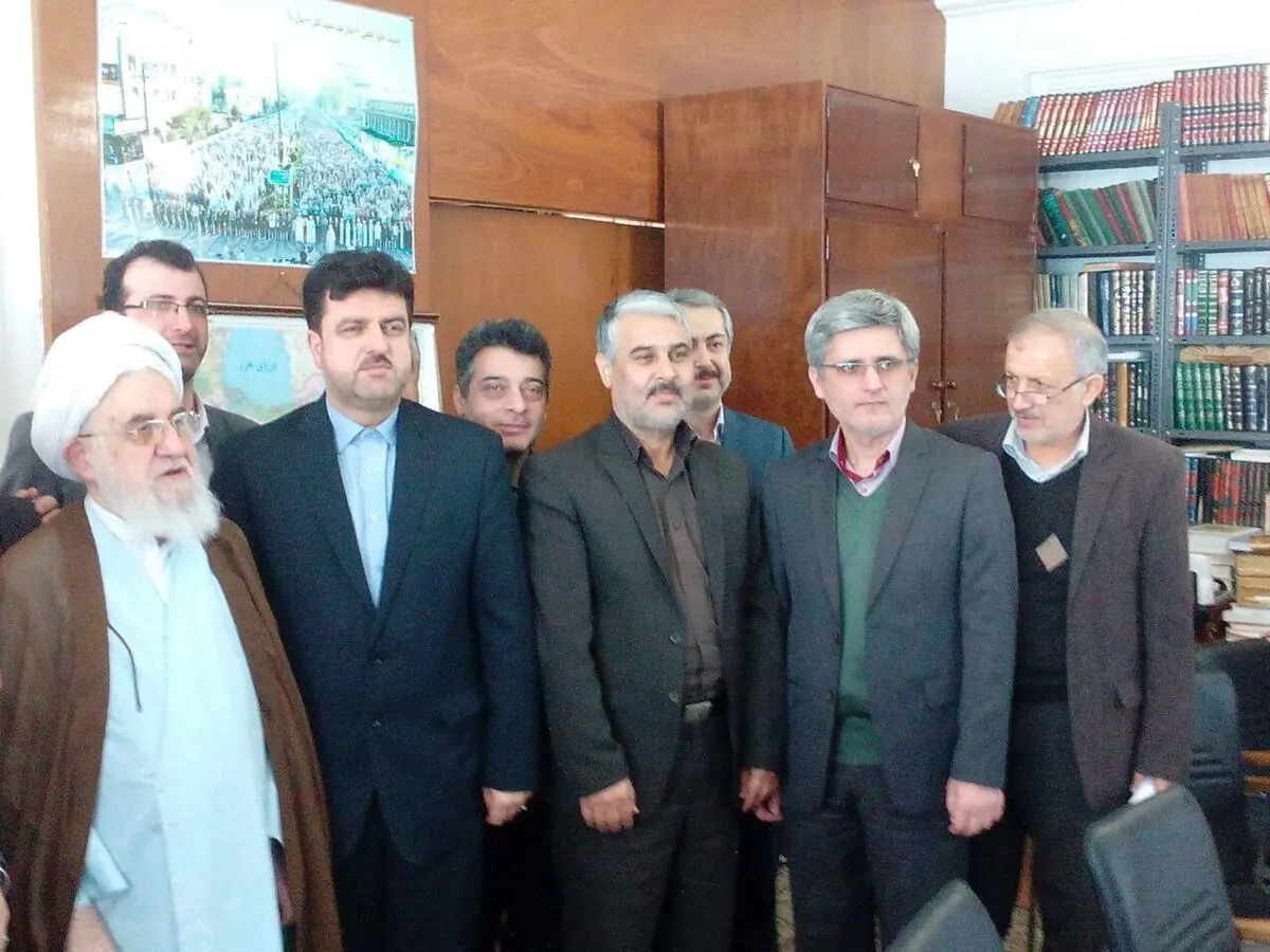 دیدار نماینده ولی فقیه گیلان با مدیران ثبت احوال استان / افتتاح سیستم سیار کارت هوشمند ملی در گیلان
