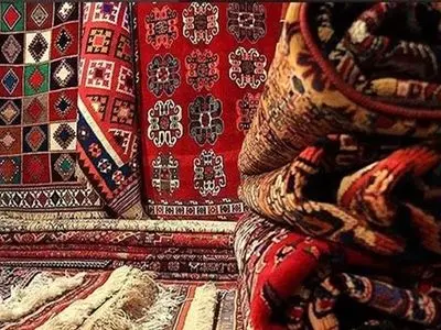 صادرات 800 مترمربع فرش دستباف به ارزش 156 هزار دلار از استان مرکزی