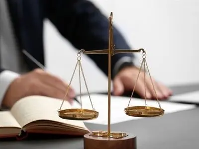 افزایش میانگین سنی پذیرفته‌شدگان وکالت/ آثار قانون تسهیل روزبه‌روز مخرب‌تر می‌شود/ برگزاری آزمون وکالت ۱۴۰۵ در اواسط آبان