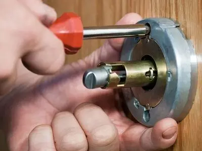 کلیدسازی سیار شبانه روزی با فنی کارا