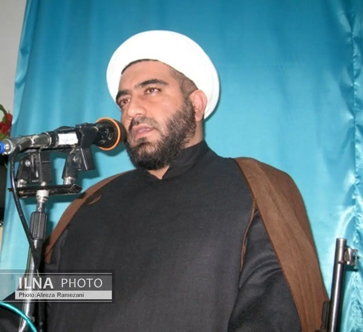 طلاب، با بصیرت افزایی، نقش موثری در حضور حدکثری مردم در انتخابات دارند