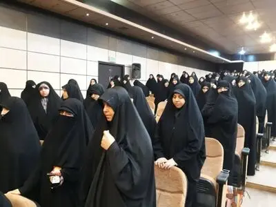 آمادگی حوزه‌های علمیه خواهران برای کمک به پزشکان و پرستاران