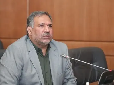 همتی اقتصاد ایران را می‌شناسد/ دیروز فردی به من زنگ زد که به‌ همتی رأی ندهید/ او ۱۹ ماه سابقه رزمندگی دارد
