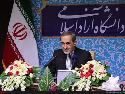 بنا نداریم نیروهای دانشگاه آزاد را بی‌سبب کنار بگذاریم