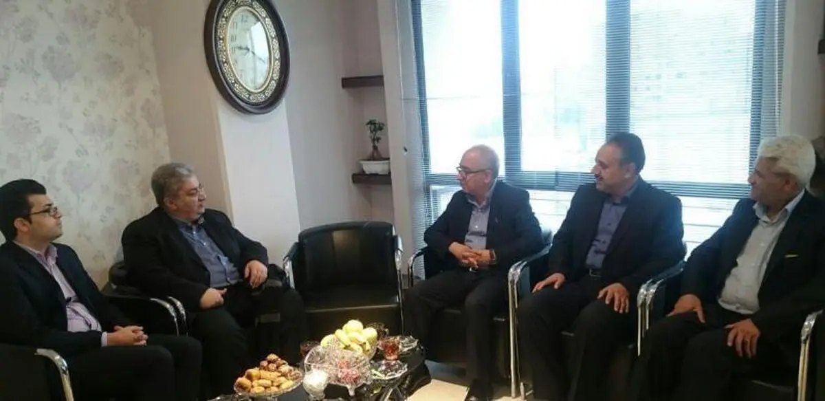 جلسه با مدیرعامل شرکت خدمات صنعتی
