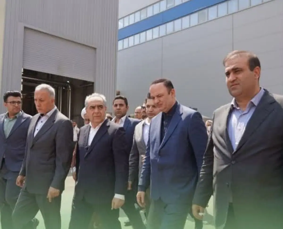 بازدید دبیر شورایعالی مناطق آزاد کشور و استاندار آذربایجان شرقی از شرکت تاو کاغذ ارس