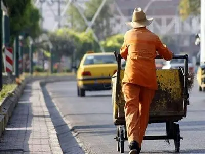 کارگران شهرداری‌های سیستان و بلوچستان: عیدی و مزایای مزدی به موقع پرداخت شود