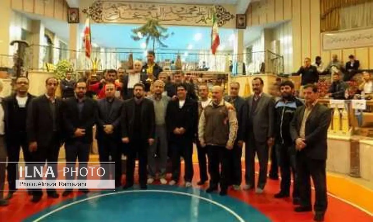 کارخانه‌ها سالن‌های ورزشی را در اختیار کارگران بگذارند