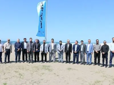 فاز اول طرح پرچم گذاری شناگاه های کشور از ساحل جفرود آغاز شد