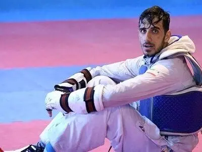 عجیب اما واقعی؛ نایب قهرمان تکواندوی جهان مسافرکشی می‌کند (ویدیو)