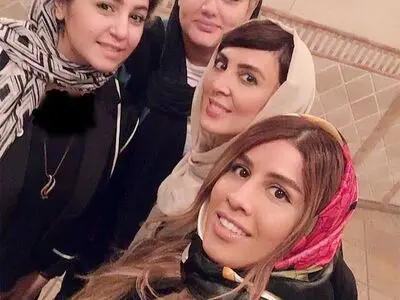 شباهت جالب لیلا بلوکات و خواهرش