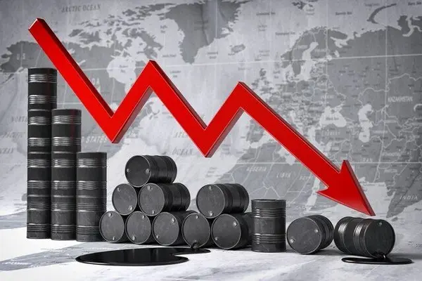 افت قیمت نفت در پی نگرانی‌ها درباره تقاضای سوخت/ برنت به زیر ۸۰ دلار رسید
