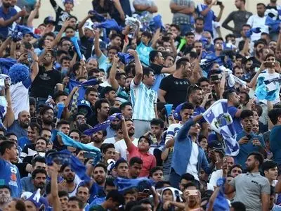 فرهنگ زشت و غیرقابل تحمل روی سکوها
