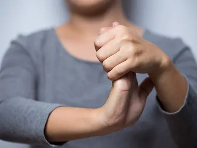 چند راهکار برای درمان خواب‌رفتگی دست و پا