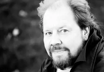 پررنگ بودن ادبیات در تئاتر ایران نقطه قوت آن است/ زنان در فنلاند شاید وضعیت اجتماعی خوبی داشته باشند اما هنوز مورد خشونت خانگی قرار می‌گیرند/ دغدغه تئاتر فنلاند محیط‌زیست و تغییرات آب و هوایی است