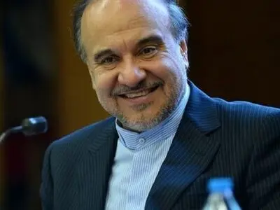 بازدید وزیر ورزش و رییس فدراسیون فوتبال  از ورزشگاه آزادی(عکس)
