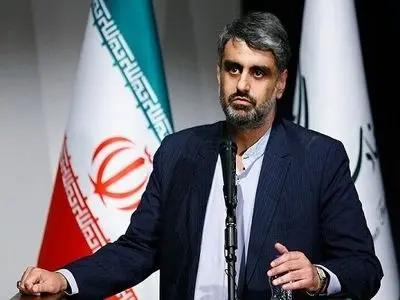 دستِ روی ماشه همان دستِ مذاکره‌کننده و پرچم‌دار خیابان است