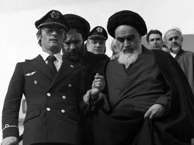 امام خمینی خطاب به ابراهیم یزدی: تا زنده هستم نمی‌گذارم کسی به شما آسیبی برساند