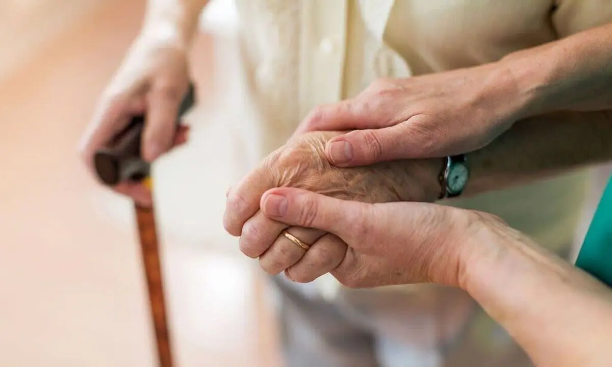 کالابرگ ۶۲۰ هزار تومانی برای پیرزنی بیمار با درآمد کمتر از ۵ میلیون تومان/ این حمایت‌ها اصلاً «حمایت» نیست!