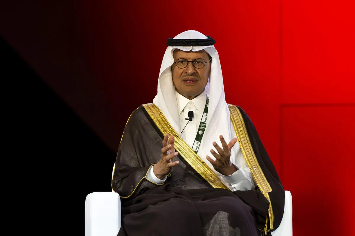 عربستان: کاهش قیمت نفت تقصیر سفته‌بازان است