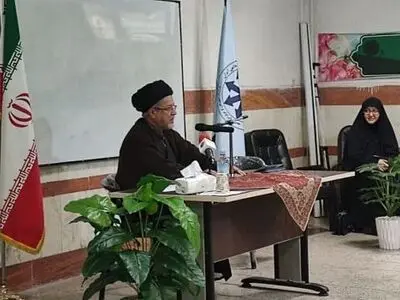پرسش و پاسخ دانش‌آموزان با دبیر شورای عالی انقلاب فرهنگی