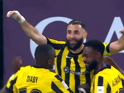 ویدئو: بنزما با کمردرد بازی با نسف قارشی را پایان داد