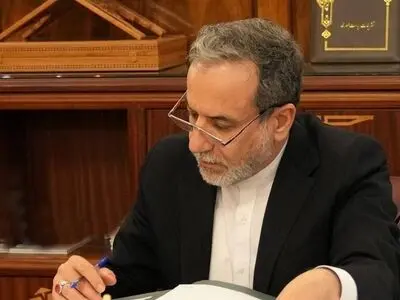عراقچی خواستار برگزاری نشست فوق‌العاده سازمان همکاری اسلامی شد