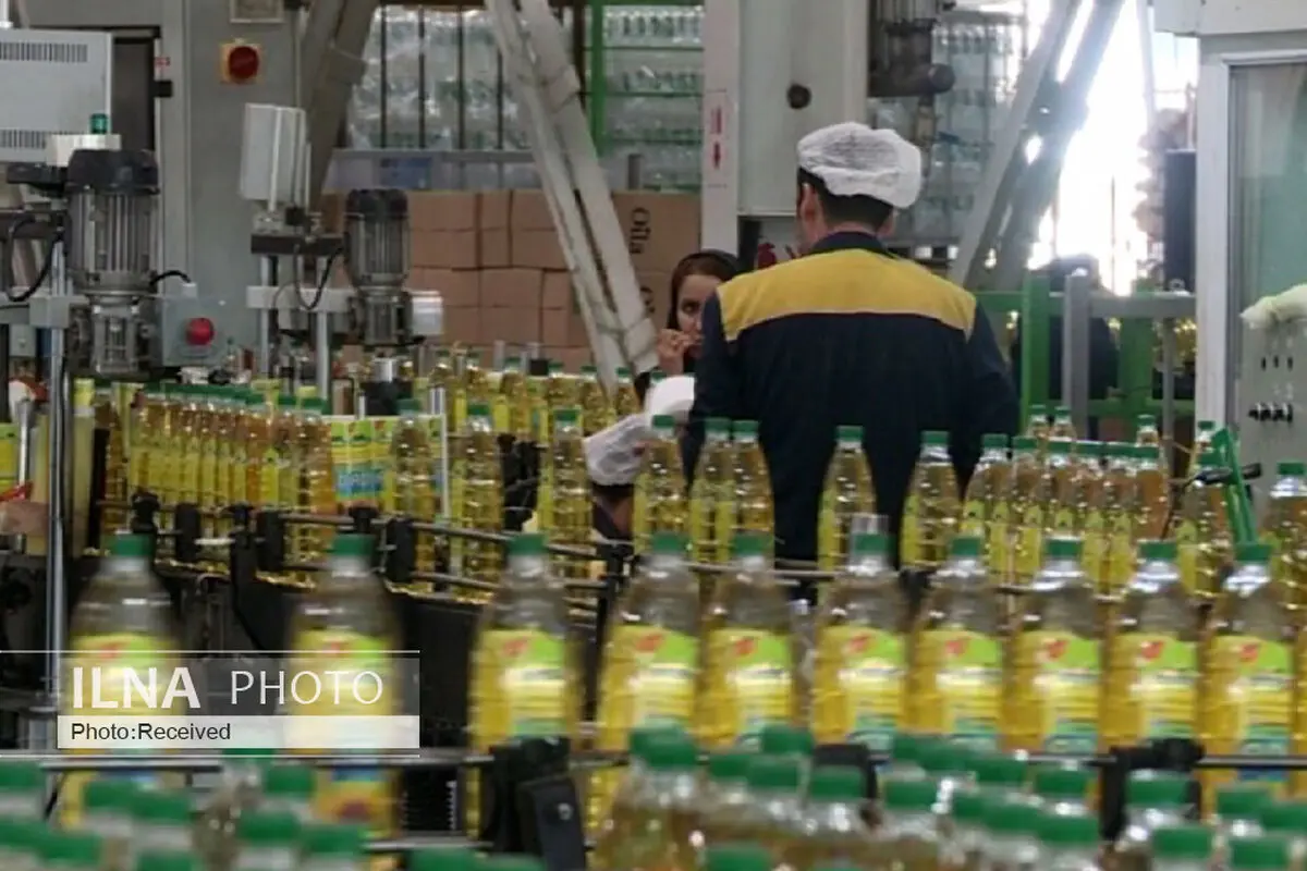 کارگران روزمزد روغن «اویلا» خواستار مستقیم شدن قراردادهایشان شدند/ مدیر پشتیبانی: نیاز به مجوز داریم 