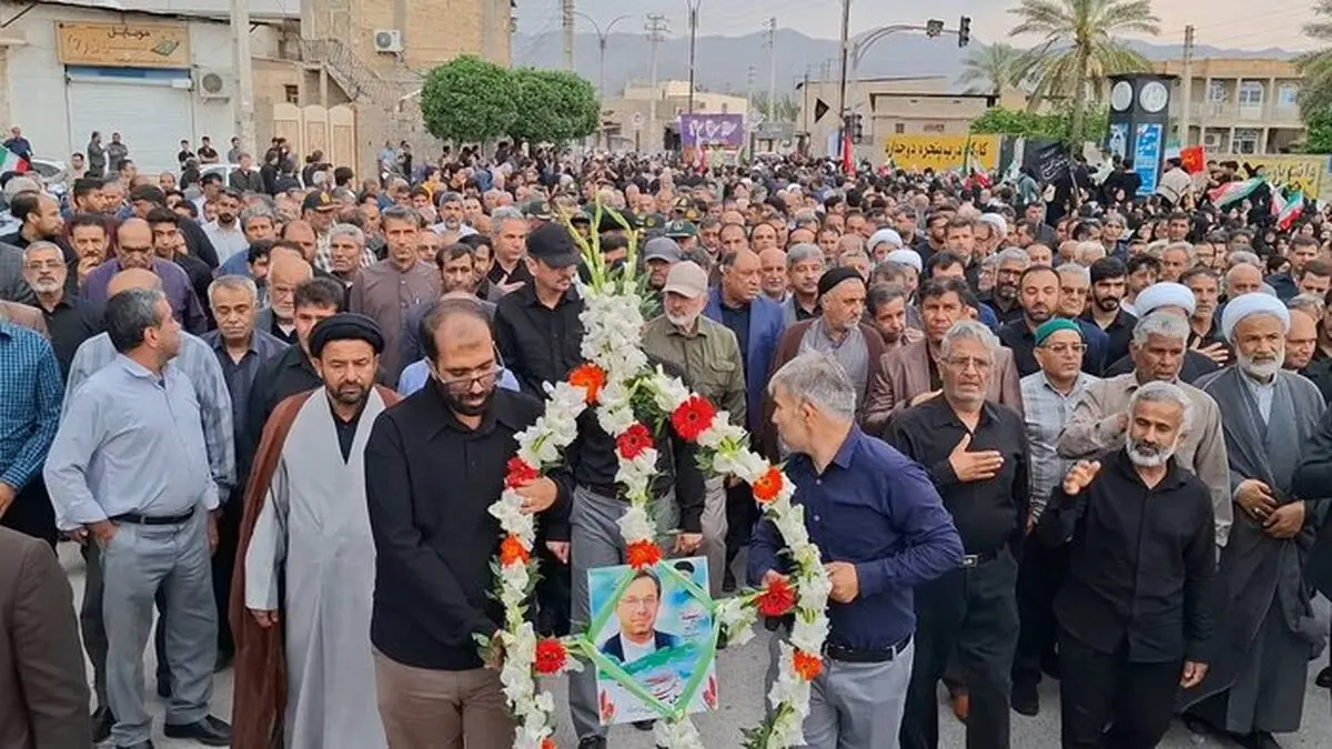 تشییع و خاکسپاری دیپلمات شهید بوشهری در شهرستان دشستان