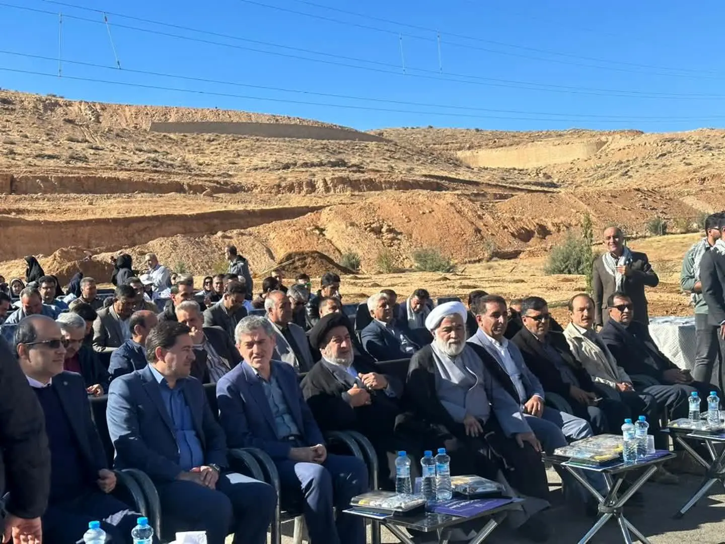 طرح مردمی کاشت یک میلیارد درخت با حضور استاندار فارس کلید خورد