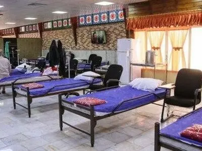 أکبر المصابین بفیروس کورونا سناً فی إیران یتعافى ویغادر المشفى