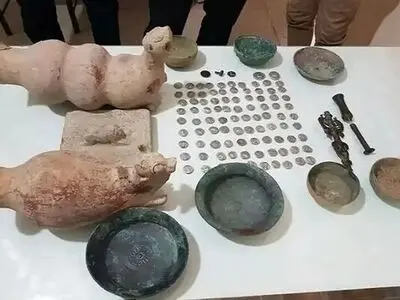 کشف ۱۲۷ قلم اشیای ساسانی در کوله پشتی