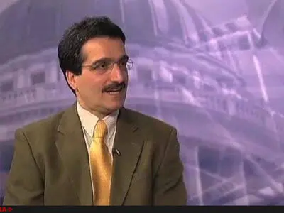هر چیزی که به مذاق‌مان خوش نیامد را متهم به وابستگی نکنیم/ آغاز بازی جدید ایران در بازار جهانی نفت/ IPC سکوی پرش طلای سیاه ایرانی